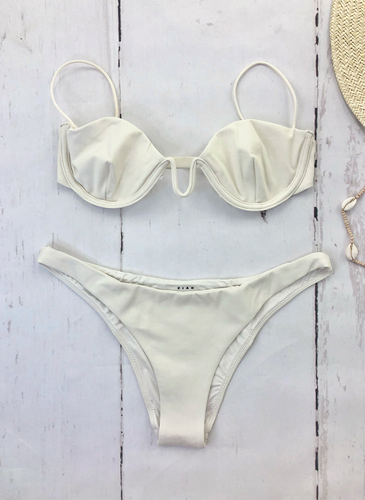 Fine Strap Balconette Top & Classic Bottom